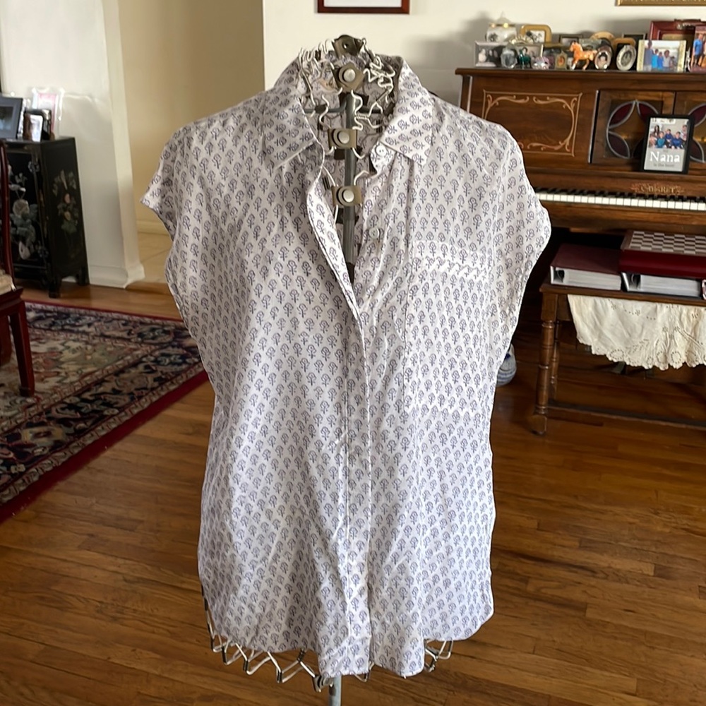 Rebecca Taylor silk, floral, cap sleeve, button down blouse